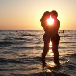 Пара мж из Ульяновск ищет девушку для совместного сексуального опыта