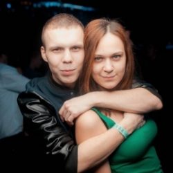 Мы пара из Ульяновск. Ищем девушку для секса втроем.